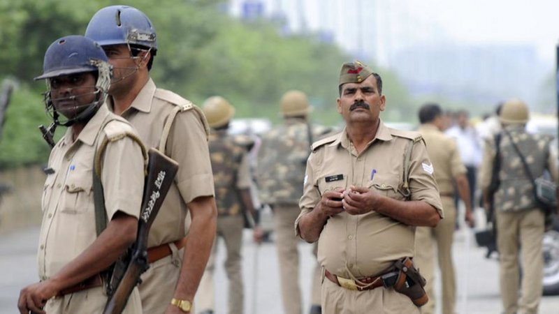 مأساة الهند قوات الأمن قتلت  مدنيا بالخطأ والوزير يعتذر