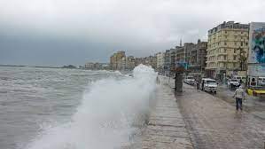 محافظ الإسكندرية الطقس السيىء سيتضاعف مع ارتفاع الأمواج