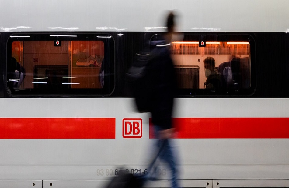 طرد  شخصًا من قطارات سكك حديد ألمانيا بسبب انتهاك إجراءات مكافحة كورونا