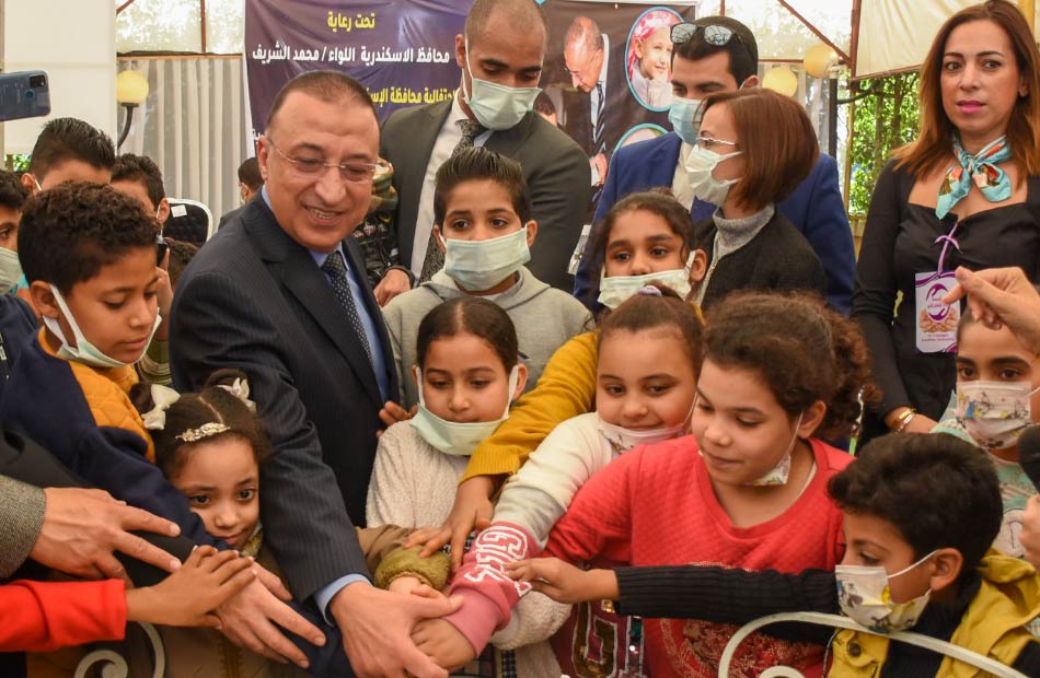 محافظة الإسكندرية تنظم احتفالية بيوم الطفل بمشاركة أبطال مرضى السرطان | صور 