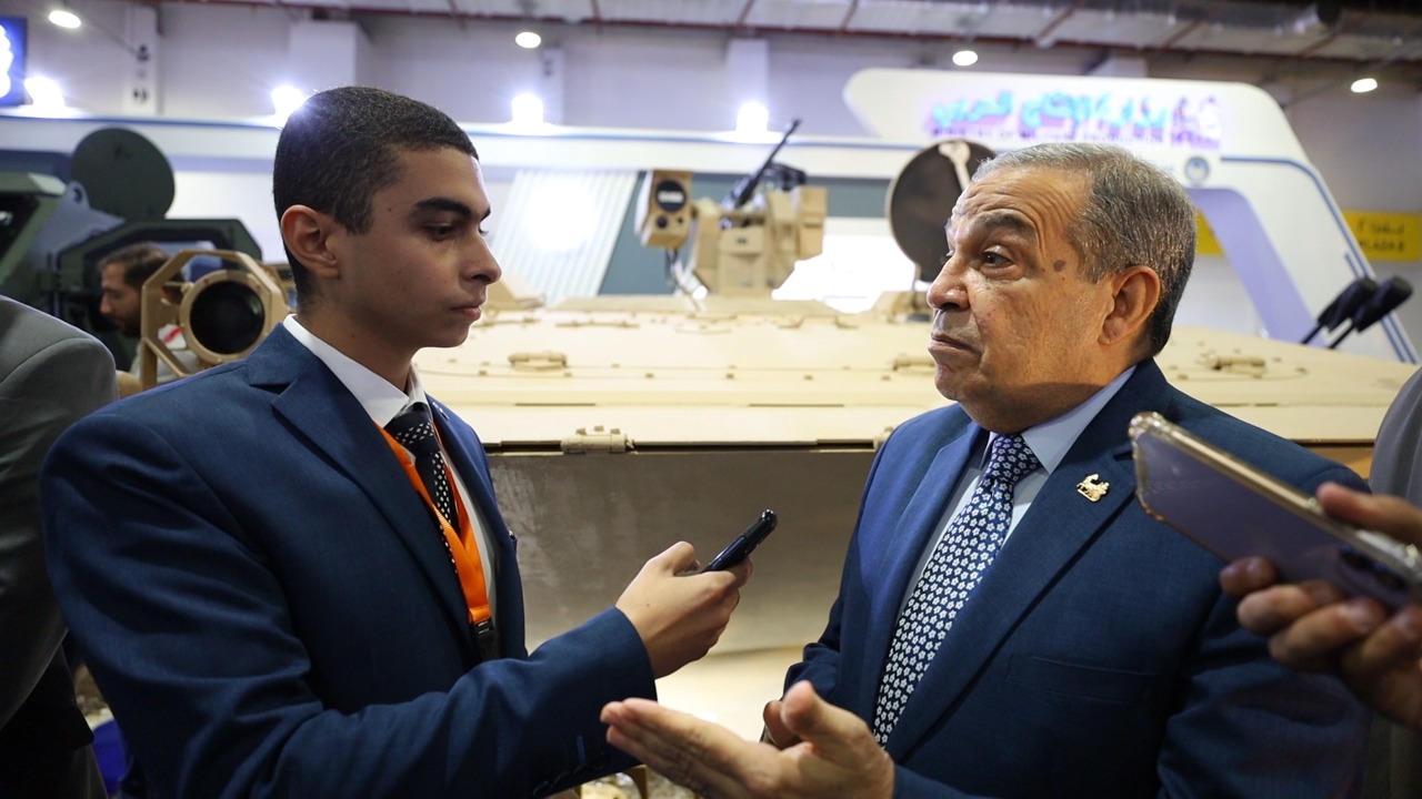 وزير الإنتاج الحربي يدعو الشباب لزيارة معرض مصر الدولي للصناعات الدفاعية والعسكرية