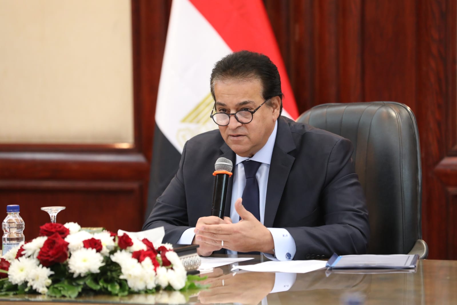 عبدالغفار لم يُثبت إصابة أي حالة بـ  أوميكرون  حتى الآن في مصر وهذه الإجراءات الوقائية السريعة  