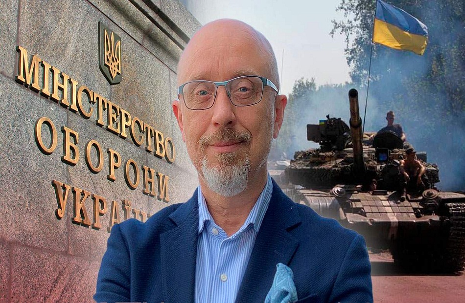 وزير الدفاع الأوكراني يحذر من  مذبحة دموية حقيقية  في حالة الغزو الروسي