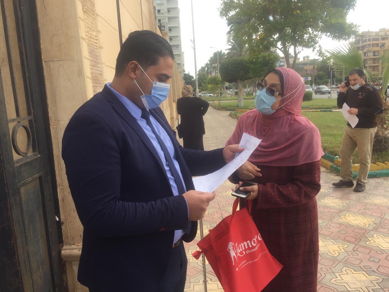 تطبيق قرار دخول المواطنين للمصالح الحكومية ببورسعيد بعد الحصول على لقاح كورونا | صور 