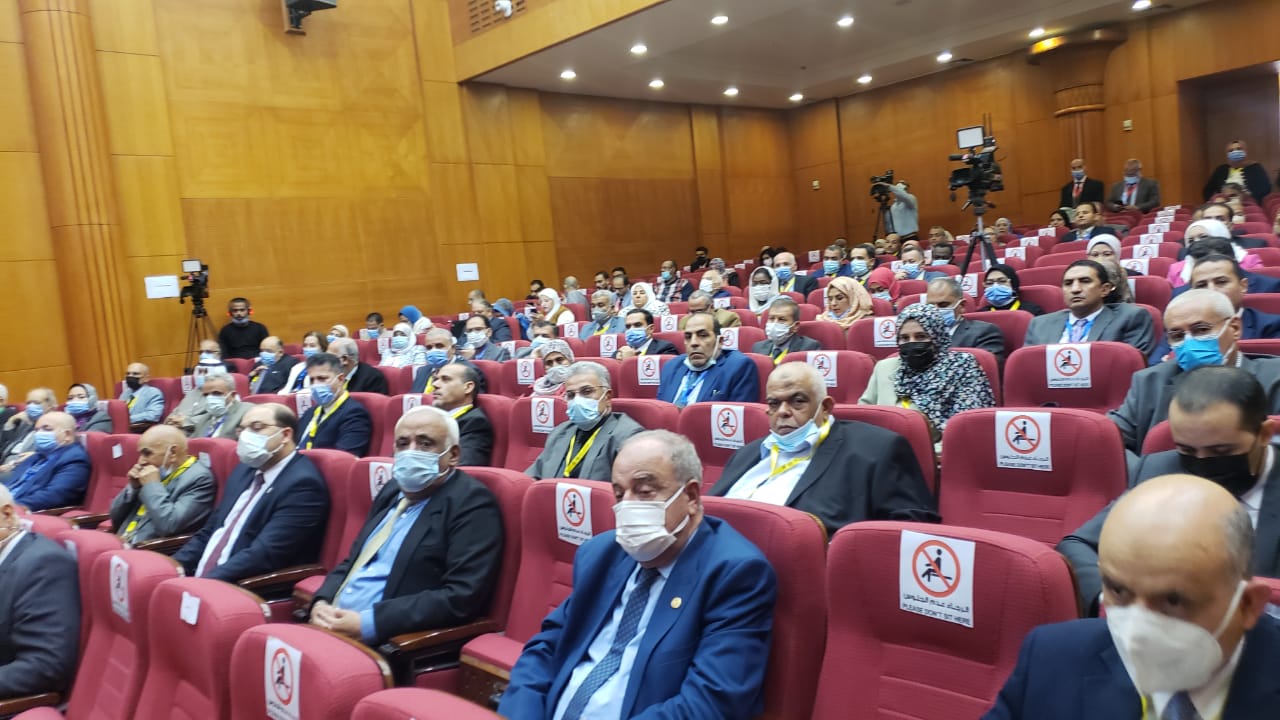 افتتاح المؤتمر العربي الخامس عشر للاستخدامات السلمية للطاقة الذرية بأسوان