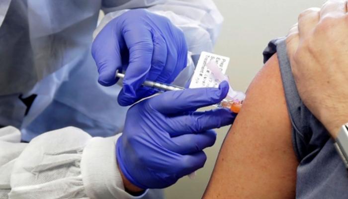 الصحة تطعيم  مليون مواطن ضد فيروس كورونا في المرحلة الثانية لحملة ;طرق الأبواب; بـ محافظات