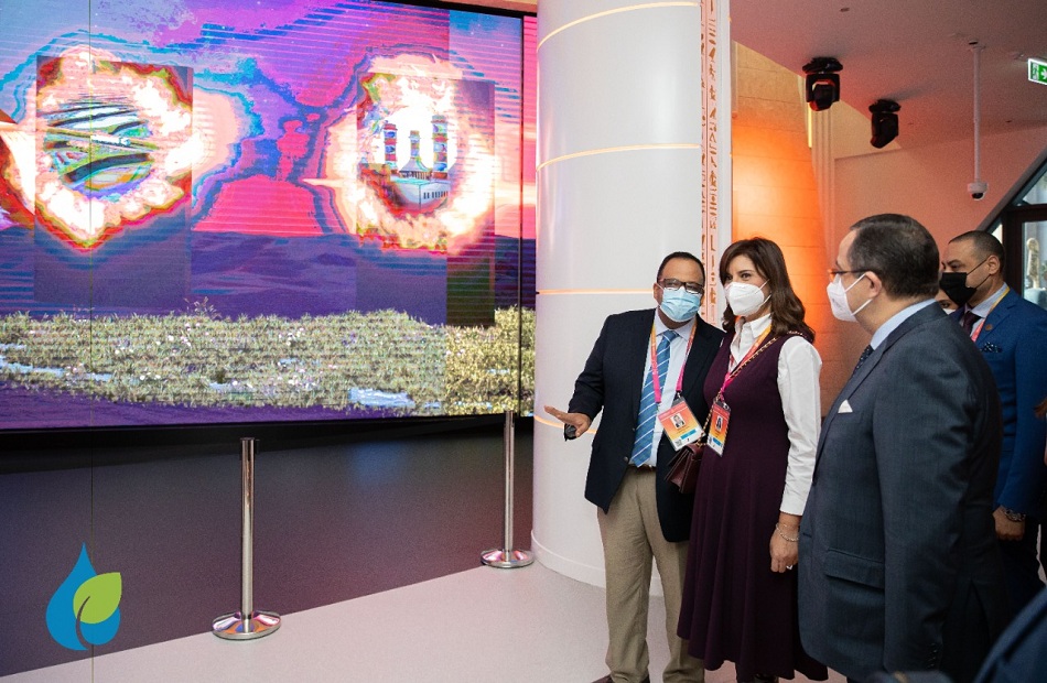 السفيرة نبيلة مكرم تزور الجناح المصري في معرض اكسبو دبي 2020