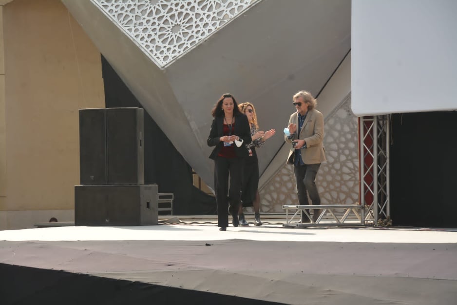 استقبال كوستوريتسا لحضور جلسته بمهرجان القاهرة السينمائي