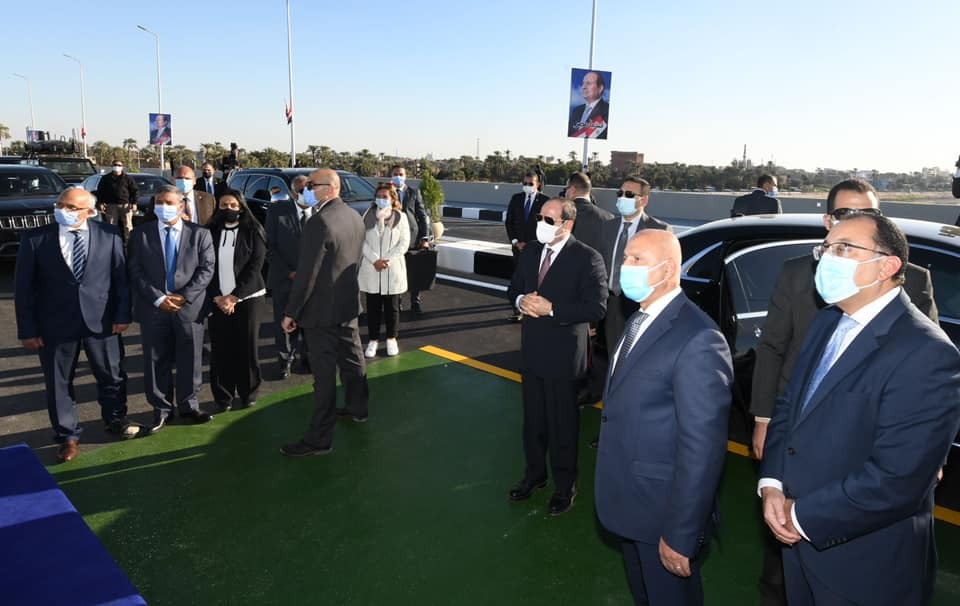 افتتاح الرئيس السيسي سلسلة من المشروعات القومية الجديدة في محافظة قنا
