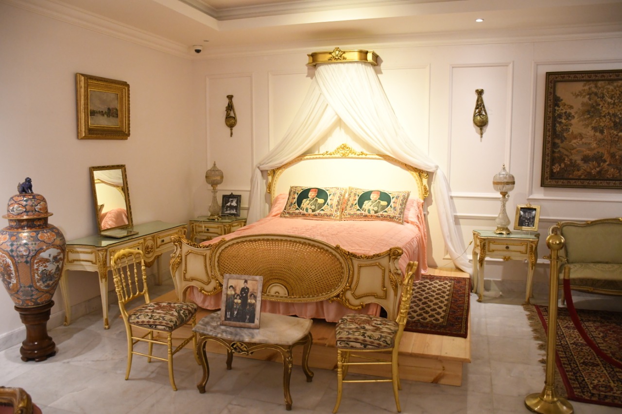 غرفة نوم من خشب الليمون.. تعرف على نماذج محاكاة لمعيشة الأسرة المالكة بمتحف  قصر القبة| صور - بوابة الأهرام