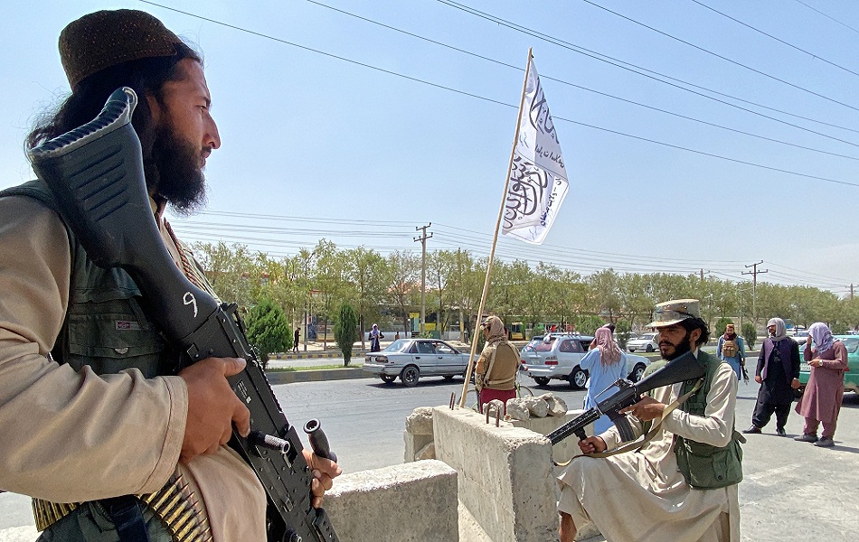 قتلى وجرحى من  طالبان  بهجوم مسلح غربي أفغانستان