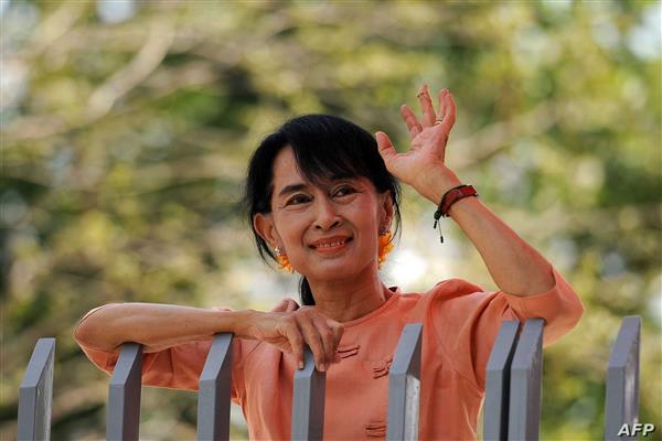 تليفزيون ميانمار الرسمي تخفيف حكم سجن زعيمة ميانمار إلى سنتين