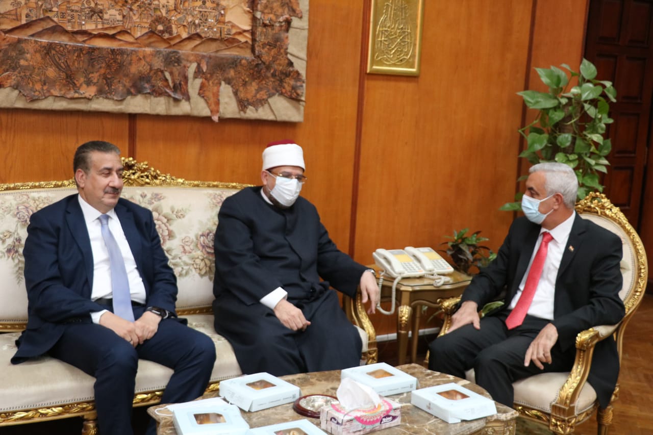 وزير الأوقاف ومحافظ المنوفية يشهدان مناقشة رسالة دكتوراه|صور