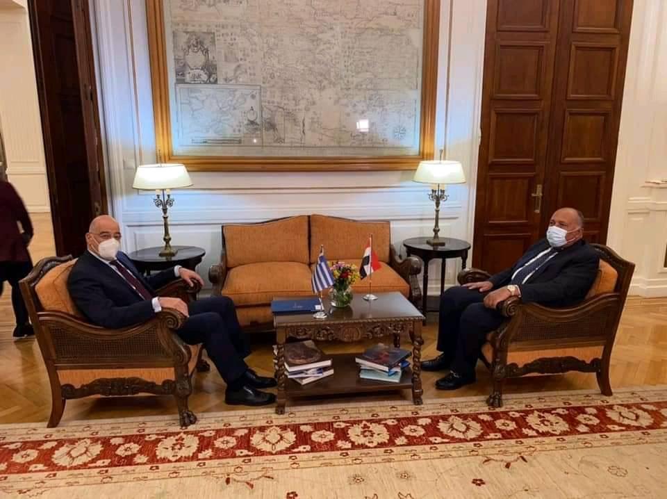 وزير الخارجية يلتقي نظيره اليوناني في أثينا فى مستهل زيارته