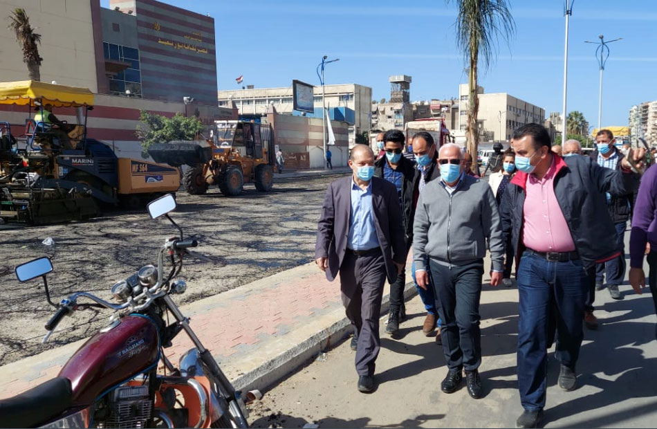 محافظ بورسعيد يتفقد أعمال تطوير ورفع كفاءة شارع النصر وأسوان | صور