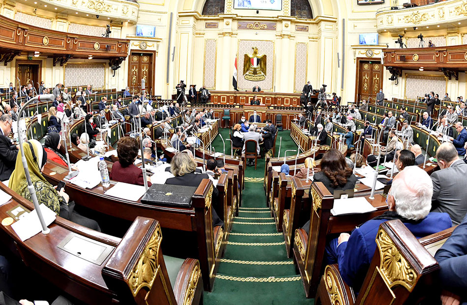 «النواب يلغي إعفاء مكافآت «الشيوخ من الضرائب