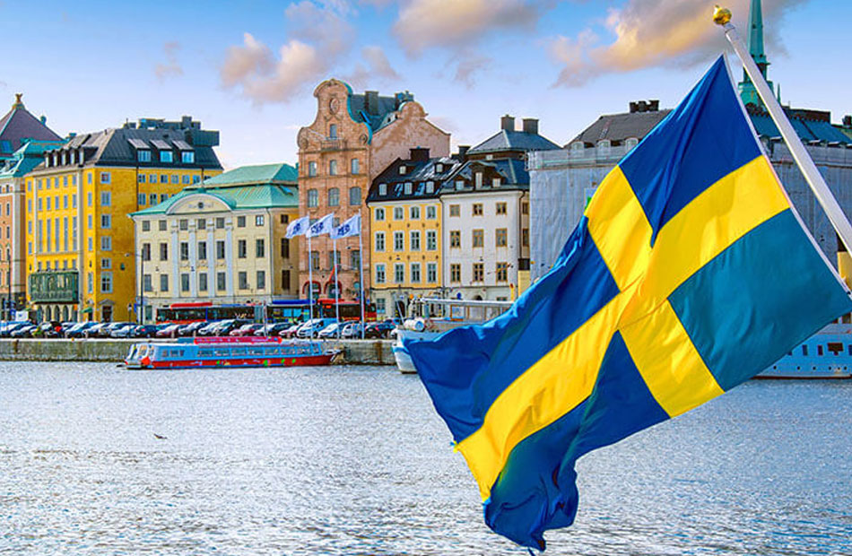 السويد تدعو كبار السن للحصول على جرعة لقاح رابعة ضد كورونا