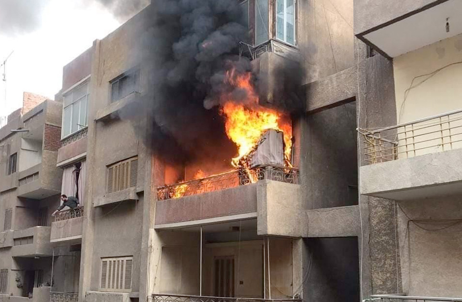 التحقيق في حريق شقة سكنية بالدقي
