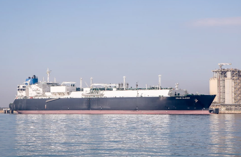 ميناء دمياط يستقبل أول سفينة لتصدير الغاز المسال