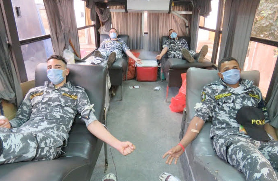 أمن جنوب سيناء ينظم حملة للتبرع بالدم بمشاركة الضباط والأفراد والمجندين 
