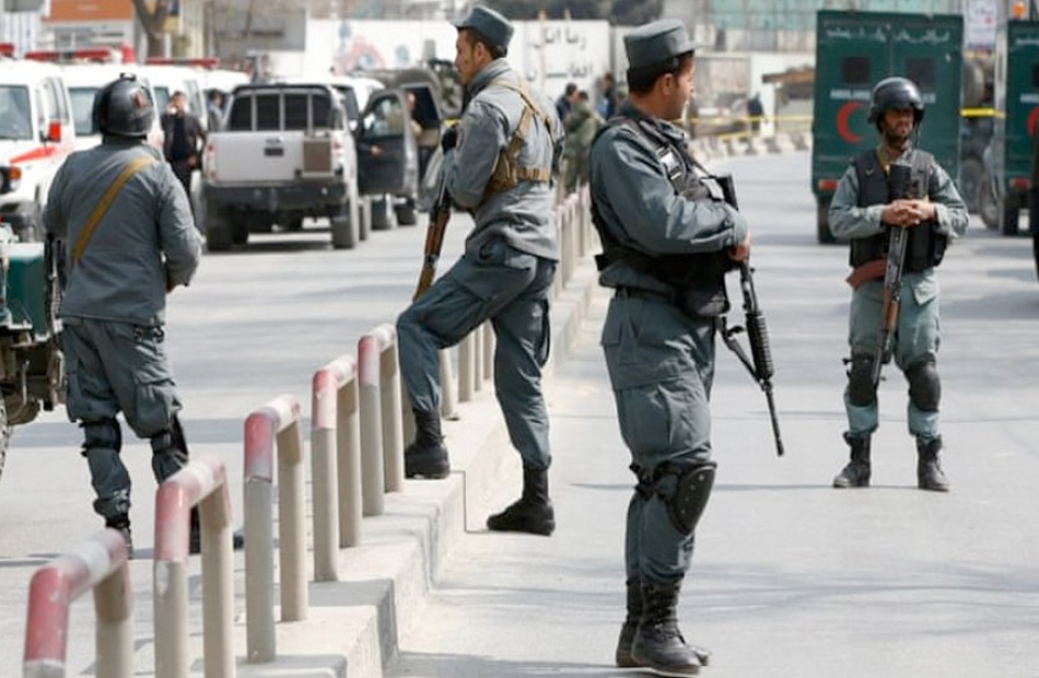 مقتل طبيب وسائقه في هجوم شنه مسلحون شمالي أفغانستان