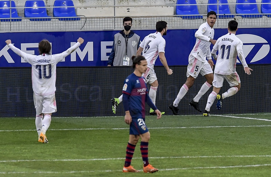 ثنائية فاران تجنب ريال مدريد هزيمة محرجة أمام ويسكا