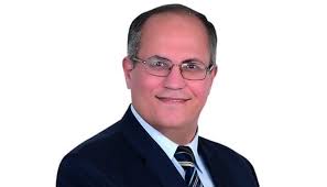 الدكتور إبراهيم الزيات عضو نقابة الأطباء