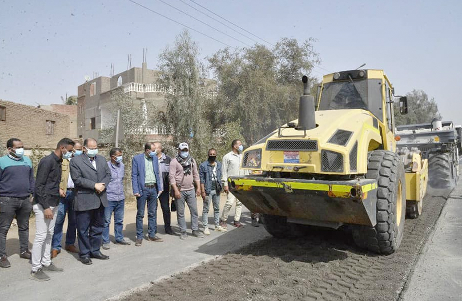 محافظ أسيوط يتفقد أعمال استكمال رصف طريق أسيوط  أبو تيج الزراعي |صور