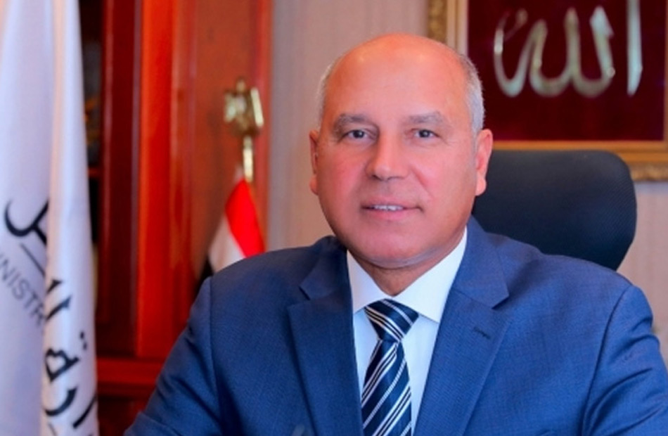 وزير النقل يتفقد ورش كوم أبو راضي ويتابع خطة تحسين وتطوير وتجديد العربات