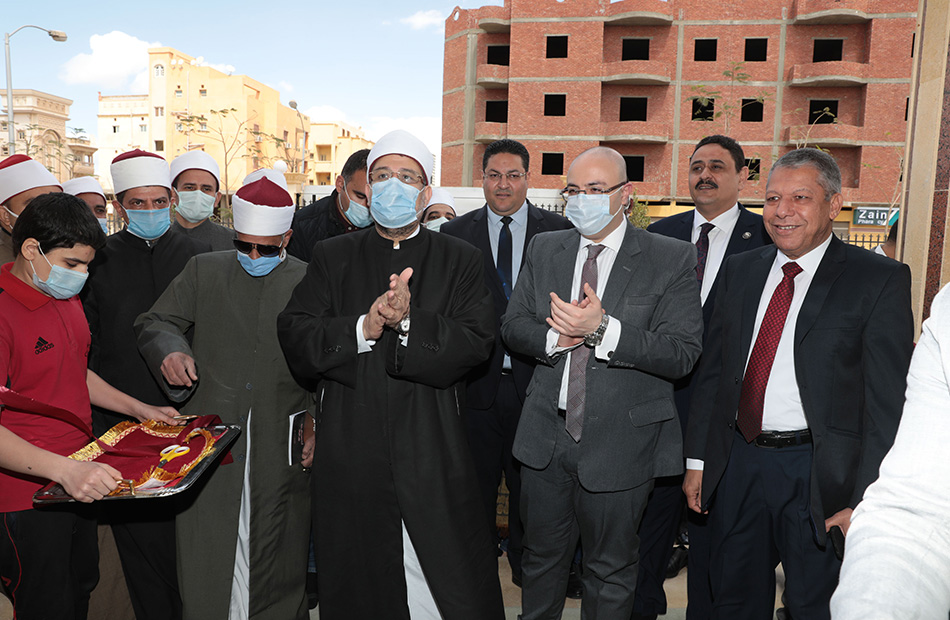 وزير الأوقاف ومحافظ بني سويف خلال افتتاح مسجد عمار بن ياسر