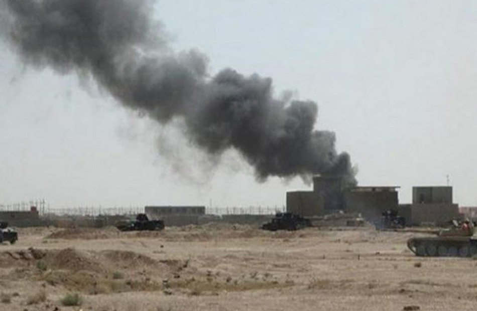 العراق قصف صاروخي يستهدف قاعدة عين الأسد الموجودة بها قوات أمريكية