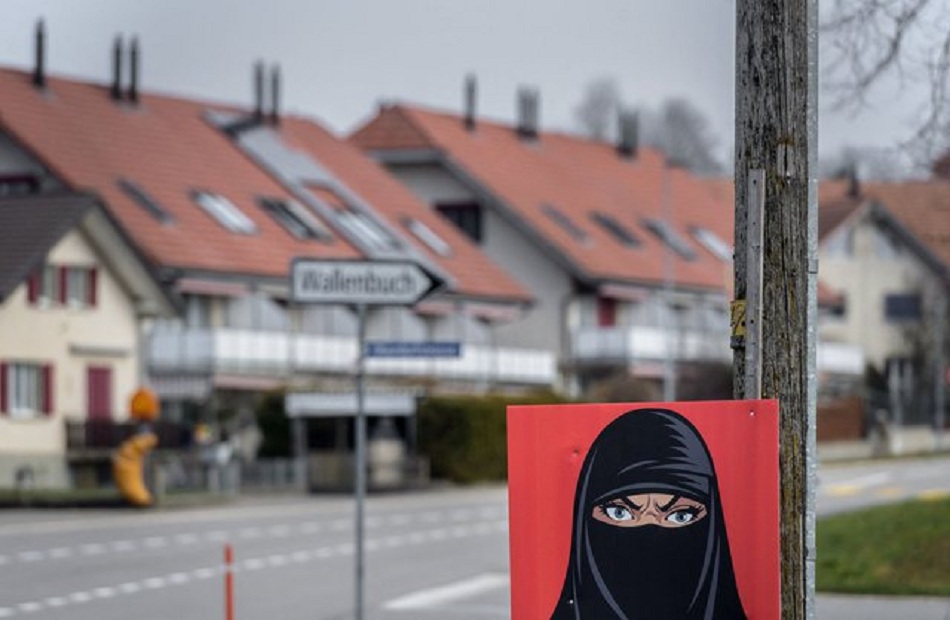 استفتاء بسويسرا يؤيد حظر ارتداء النقاب وأغطية الجسم الكاملة في الأماكن العامة