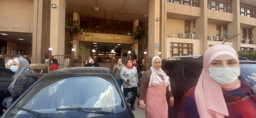 تجربة عملية للإخلاء فى كلية الألسن بجامعة عين شمس