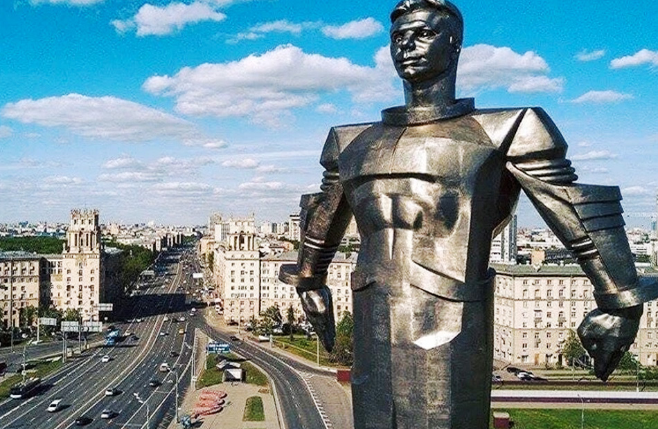 تمثال يورى جاجارين موسكو