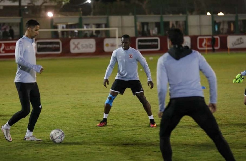 الأهلي ينهي استعداداته لمواجهة الزمالك في القمة