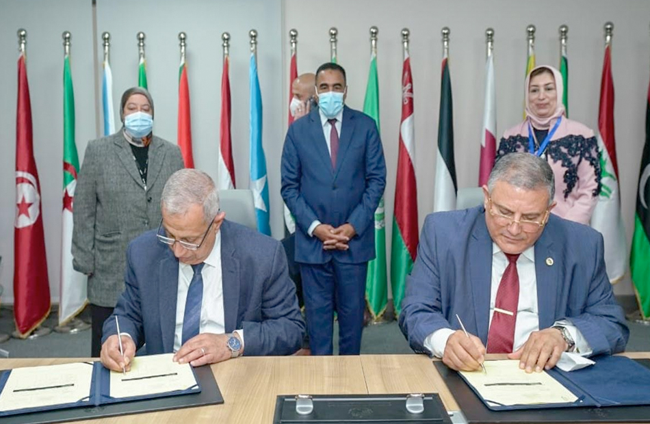 اتفاقية تعاون ثلاثي بين الأكاديمية العربية للعلوم والتكنولوجيا والنقل البحري والعربية للتصنيع وجامعة يوكلان