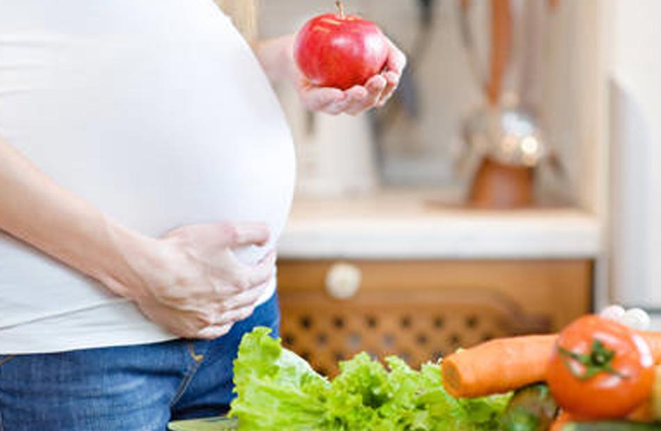 نصائح غذائية للأم الحامل والمرضعة فى حالة الصوم