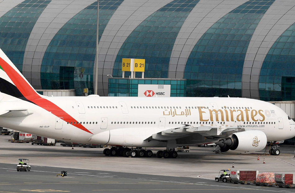 طيران الإمارات ترحب بقرار بريطانيا بإضافة الإمارات للقائمة الصفراء