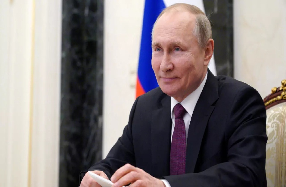 «بوتين يؤيد رفع روسيا براءات الاختراع عن لقاحاتها المضادة لكورونا
