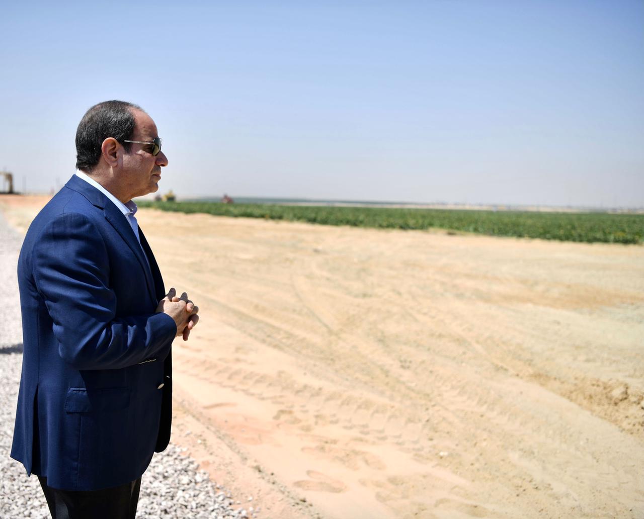 الرئيس السيسى خلال تفقده مشروع مستقبل مصر 