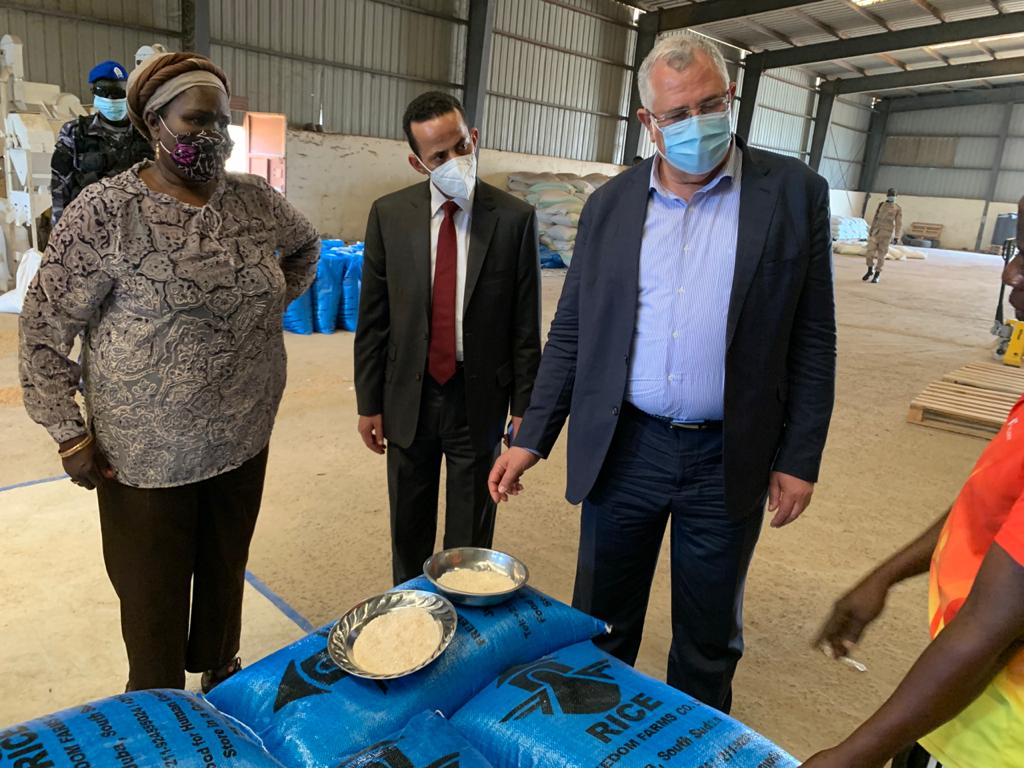 وزير الزراعة يزور بعض المشروعات الزراعية بجنوب السودان