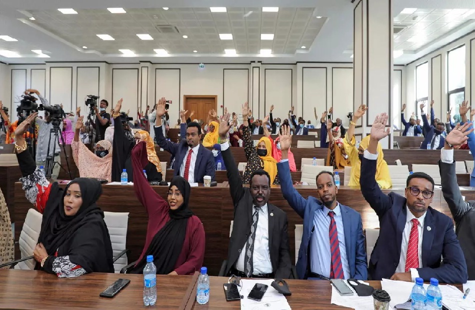 مجلس النواب الصومالي يوافق على إلغاء تمديد فترة الرئيس