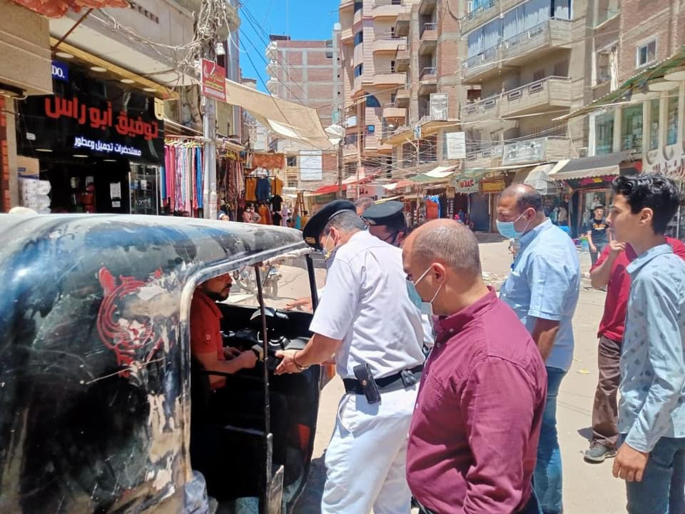 حملة مكبرة لإزالة الإشغالات بشوارع دسوق بكفرالشيخ