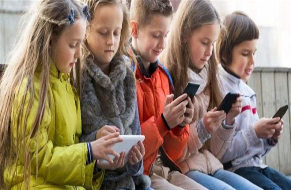 تعرّف على الاهتمامات الرقمية المفضلة للأطفال في مصر والتطبيقات الأكثر استخدامًا