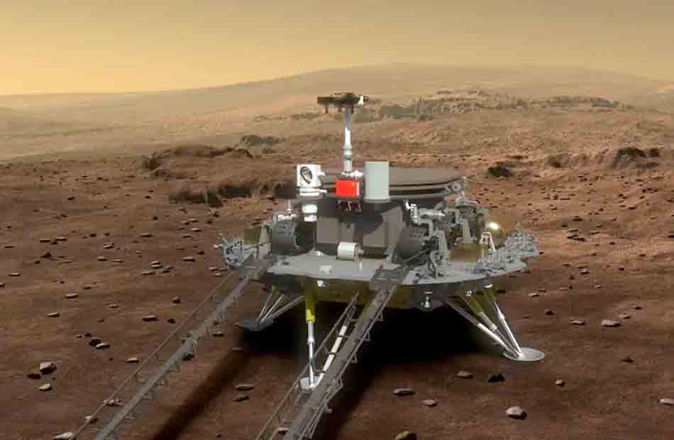 الصين تتحرك على سطح المريخ وتلتقط صورًا تاريخية