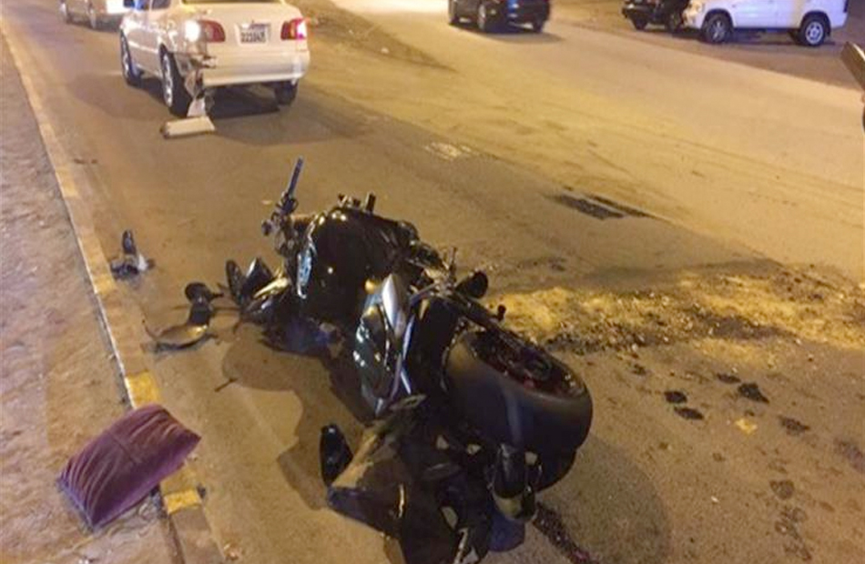 إصابة شابين بكسور في حادث تصادم سيارة بدراجة نارية في بورسعيد