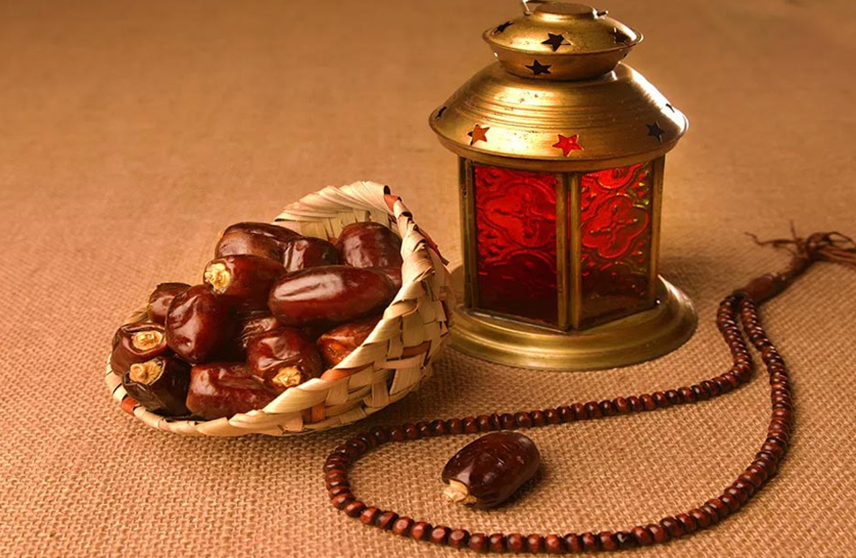 قضية فقهية حكم توزيع شنط رمضان على المحتاجين ؟