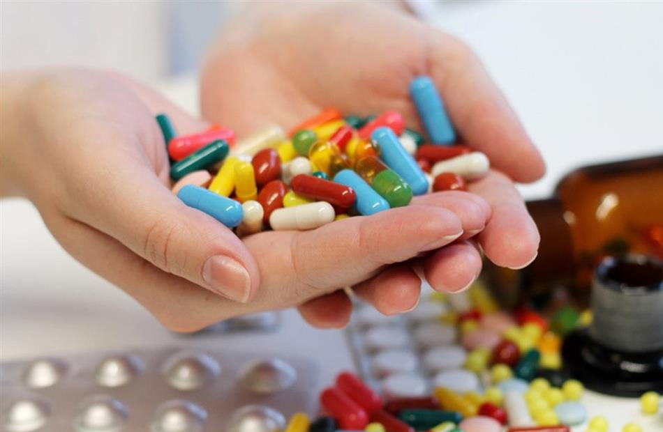 هيئة الدواء تقدم نصائح مهمة للمواطنين قبل تناول الأدوية.. تعرف عليها - بوابة الأهرام