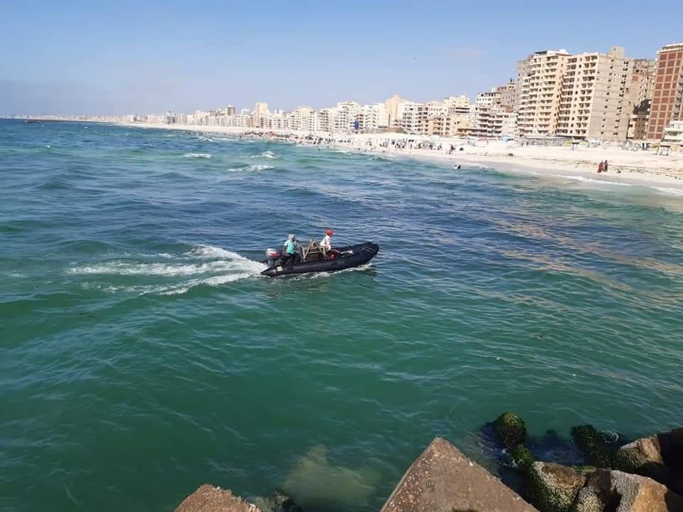  حماية الشواطئ  تستكمل أعمال المساحة البحرية لعدد من مناطق الإسكندرية | صور