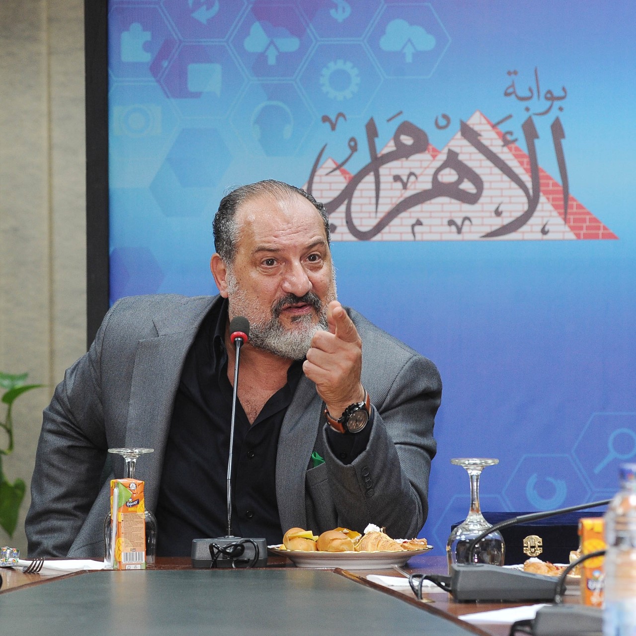 خالد الصاوي في مؤسسة "الأهرام"